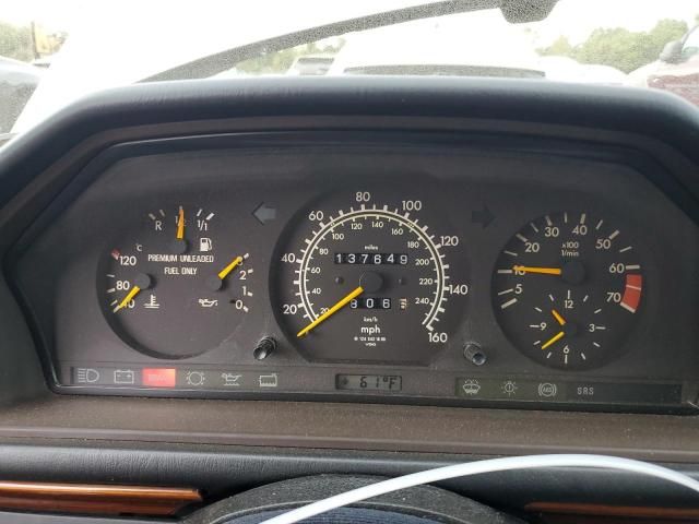 1992 Mercedes-Benz 300 E