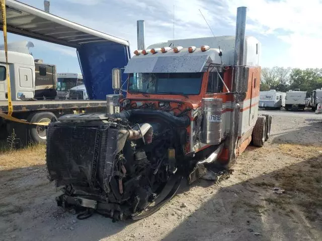 2002 Peterbilt 379