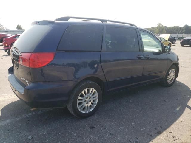 2007 Toyota Sienna XLE