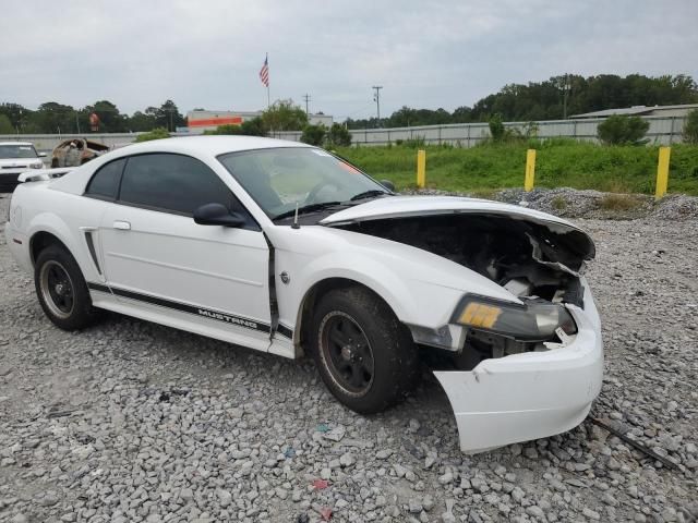 2004 Ford Mustang