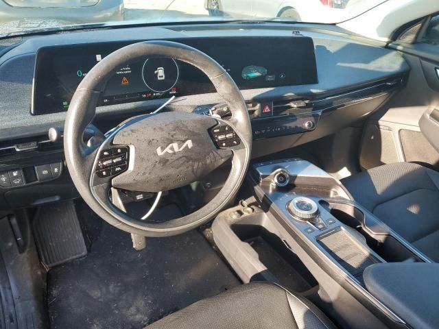 2022 KIA EV6 Light