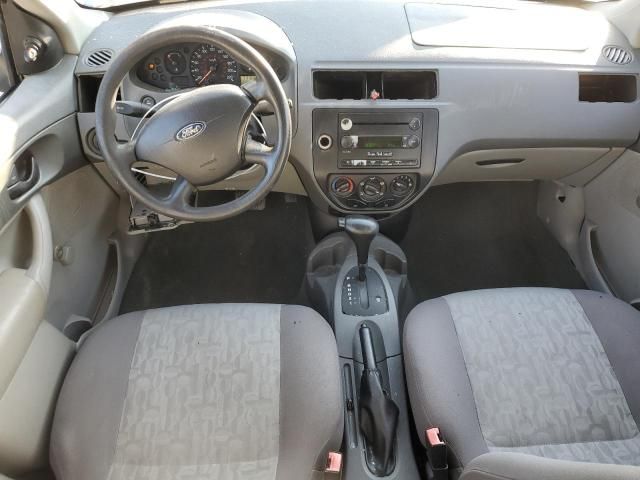 2005 Ford Focus ZX4