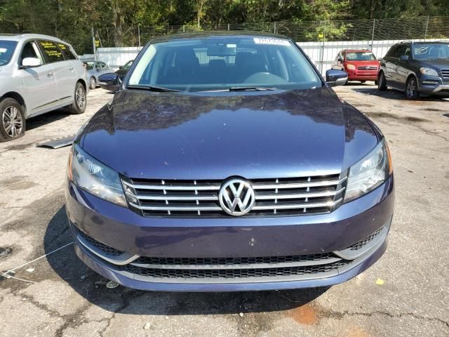 2013 Volkswagen Passat SE