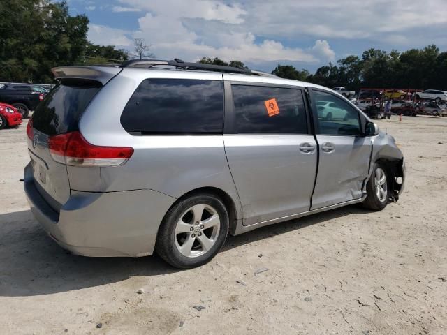 2011 Toyota Sienna LE