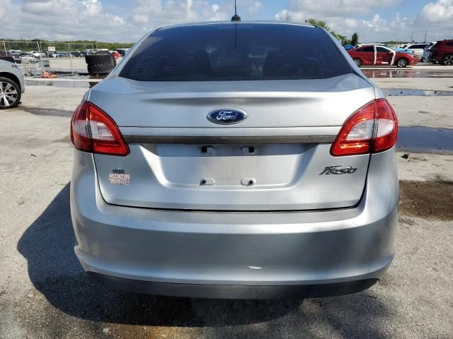 2013 Ford Fiesta SE