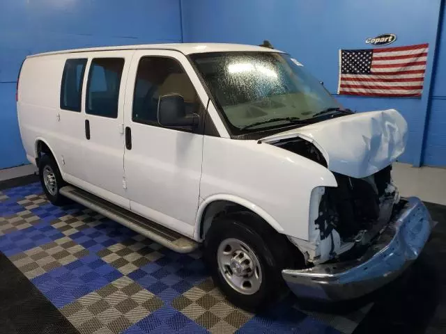 2022 Chevrolet Express G2500