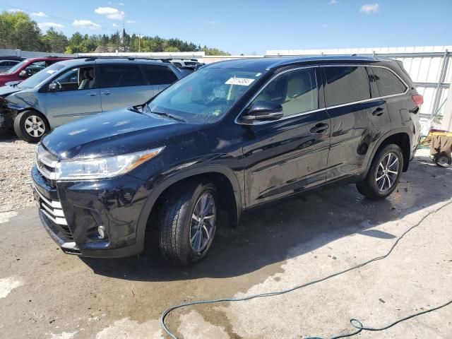 2018 Toyota Highlander SE