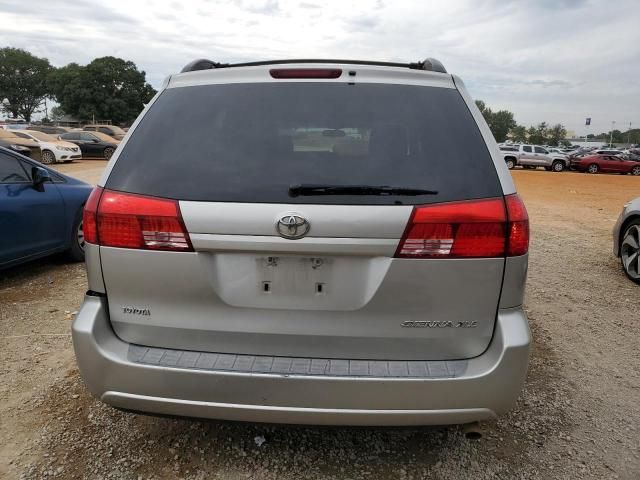 2005 Toyota Sienna XLE