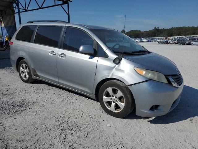 2011 Toyota Sienna LE