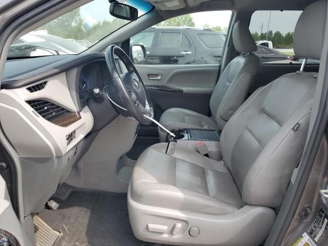 2015 Toyota Sienna XLE