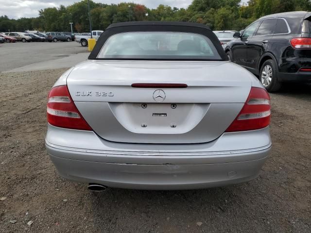 2005 Mercedes-Benz CLK 320