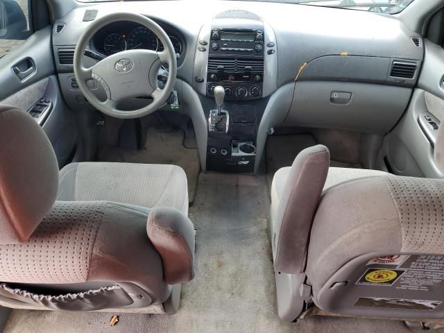 2008 Toyota Sienna CE