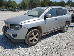 Carros salvage sin ofertas aún a la venta en subasta: 2017 Jeep Compass Latitude