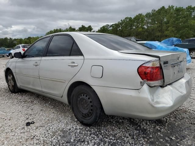 2005 Toyota Camry LE