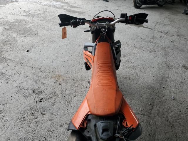 2023 KTM 690 Enduro R