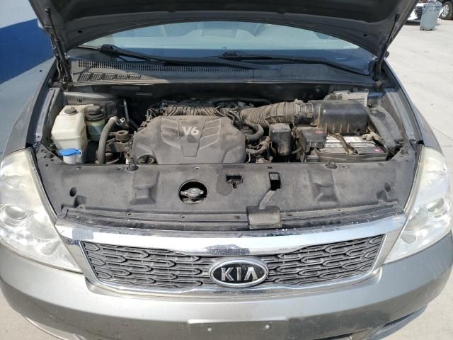 2012 KIA Sedona LX