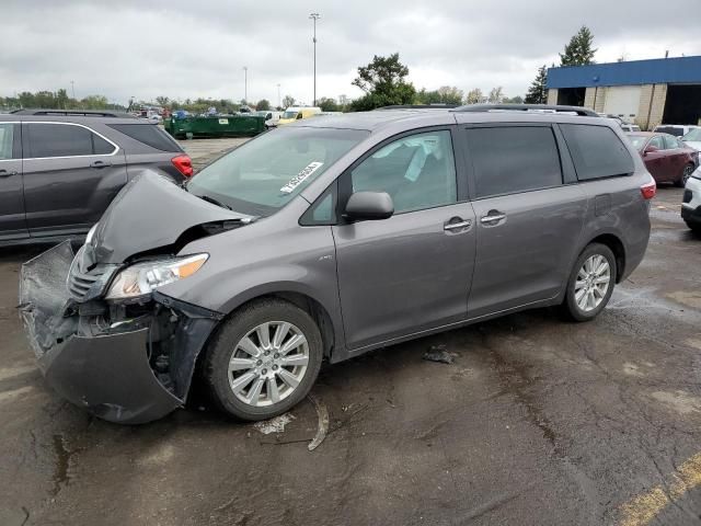 2017 Toyota Sienna XLE