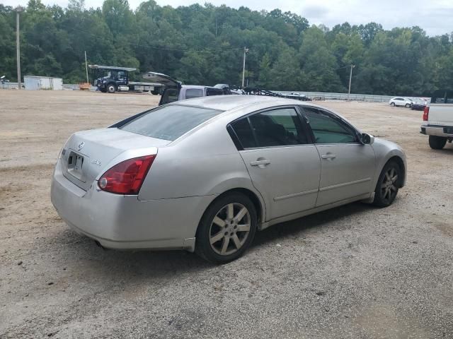 2004 Nissan Maxima SE