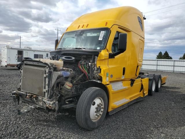 2022 Freightliner Cascadia 126