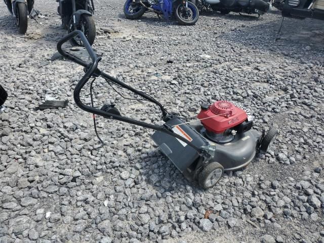 2000 Honda Mower