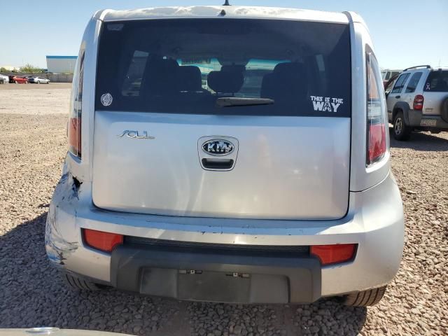 2011 KIA Soul +