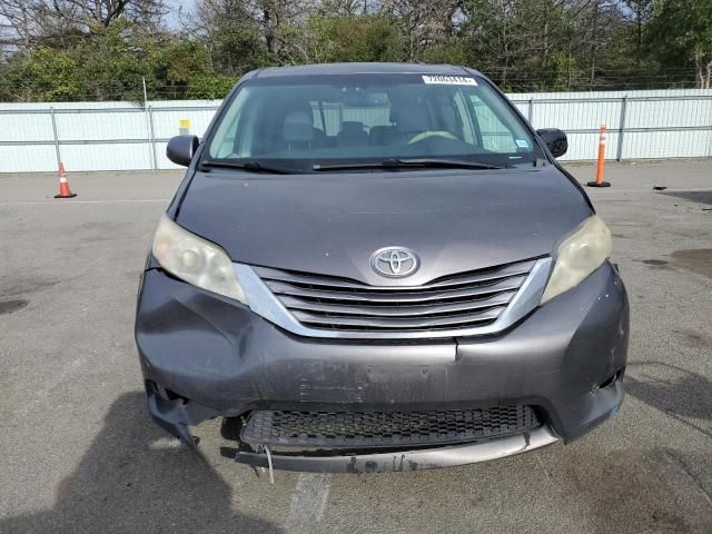 2011 Toyota Sienna XLE