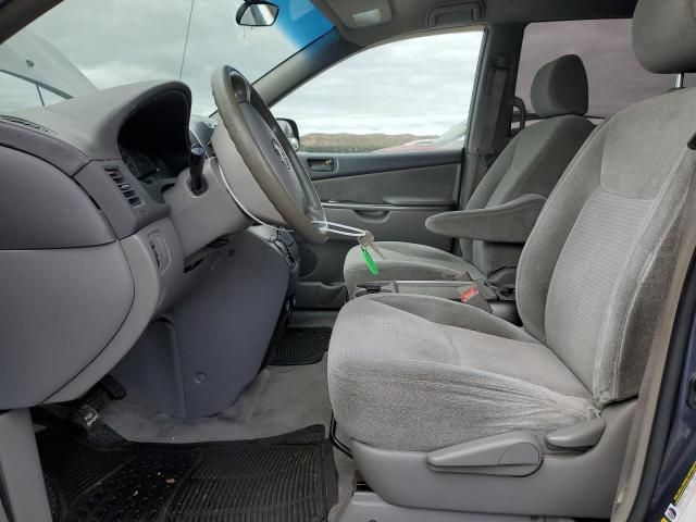 2007 Toyota Sienna CE