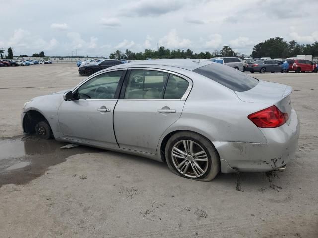 2015 Infiniti Q40