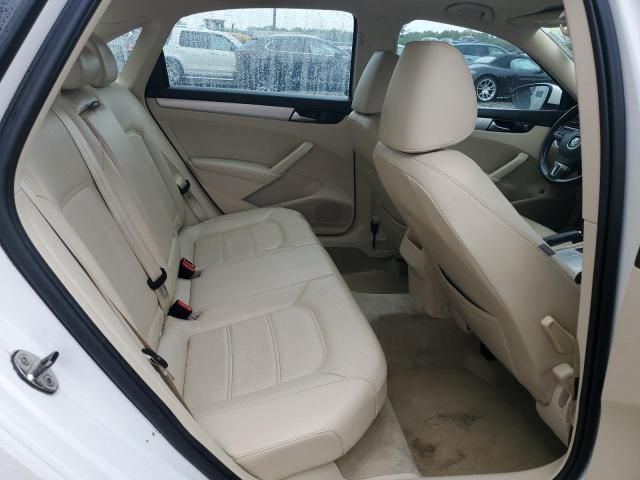 2012 Volkswagen Passat SE