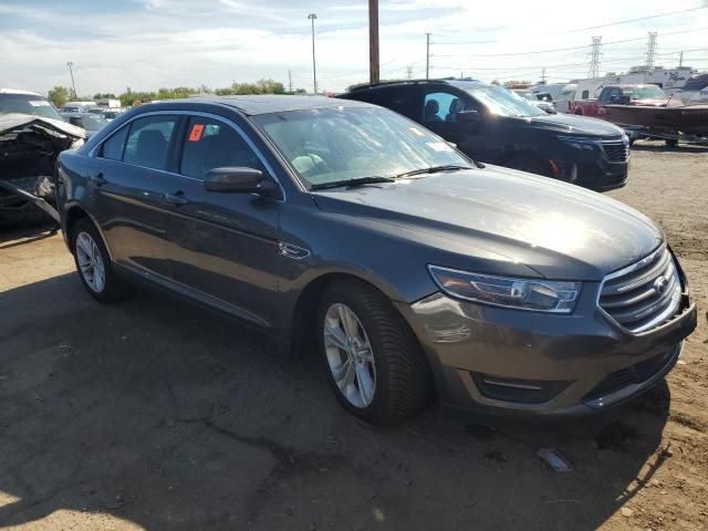 2018 Ford Taurus SEL