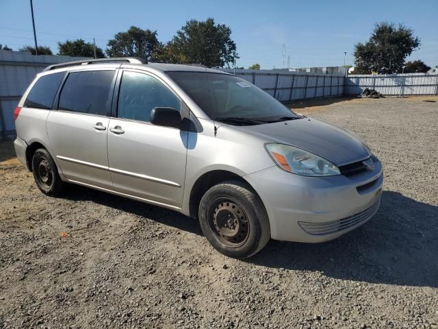 2004 Toyota Sienna CE