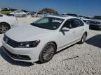 2016 Volkswagen Passat SE