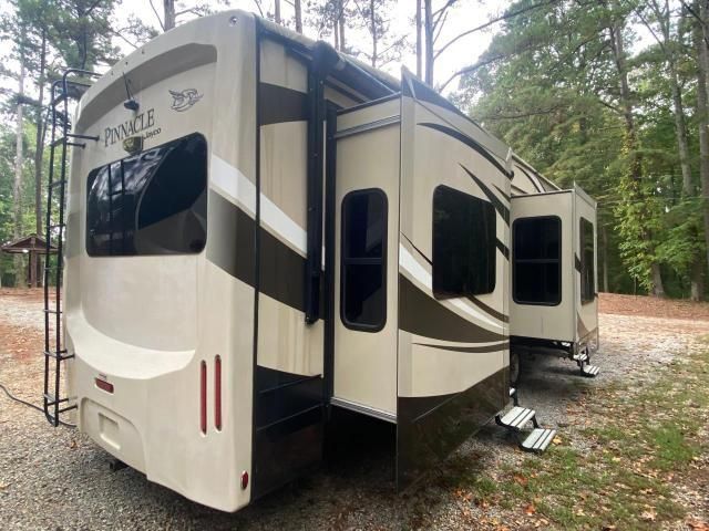 2017 Jayco Pinnacle