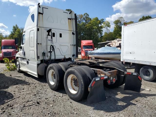 2017 Freightliner Cascadia 125