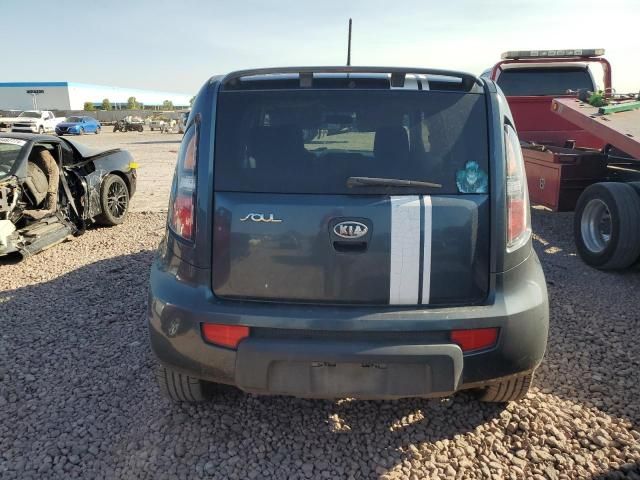 2010 KIA Soul +