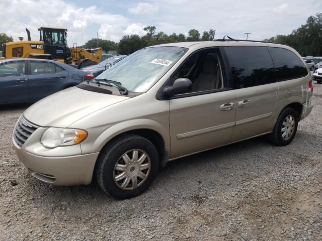 2007 Chrysler Town & Country Touring