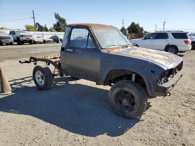 1983 Toyota Pickup RN38