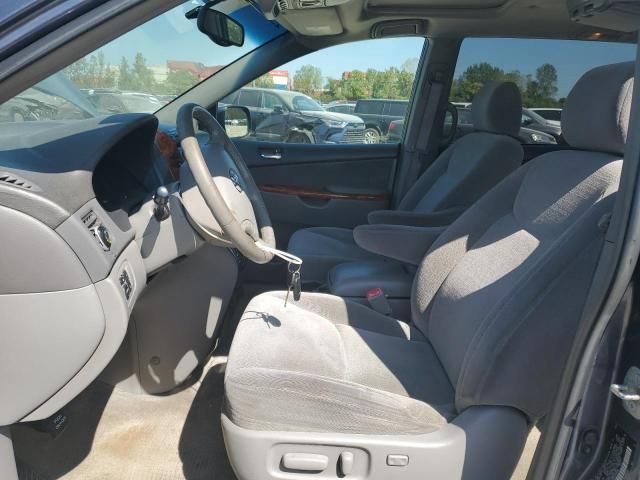 2006 Toyota Sienna XLE