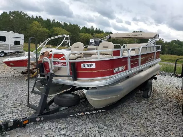 2021 Suntracker Boat With Trailer