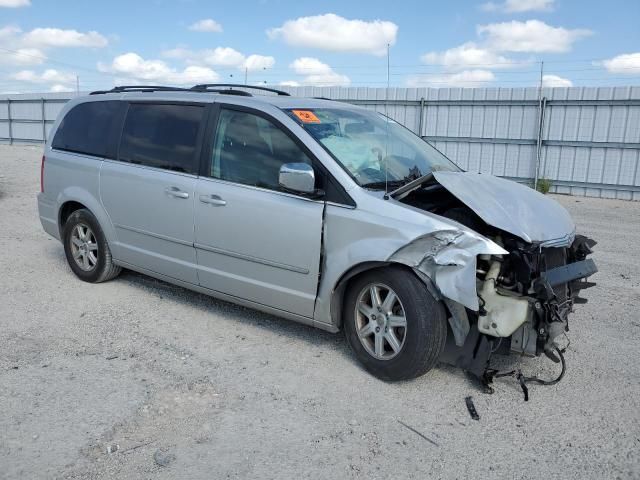 2010 Chrysler Town & Country Touring Plus