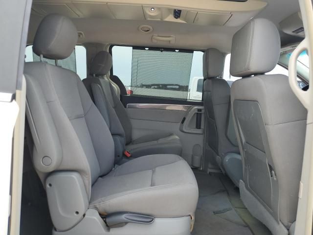 2009 Volkswagen Routan SE