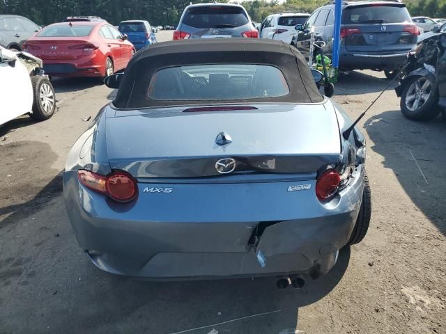 2016 Mazda MX-5 Miata Grand Touring