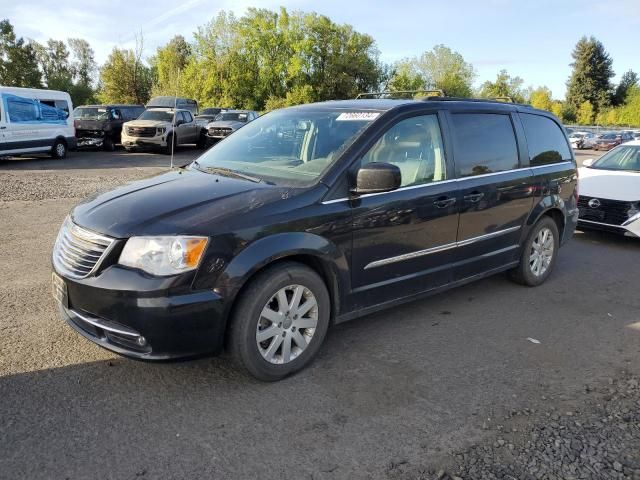 2016 Chrysler Town & Country Touring