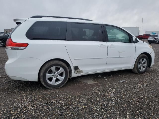 2011 Toyota Sienna LE