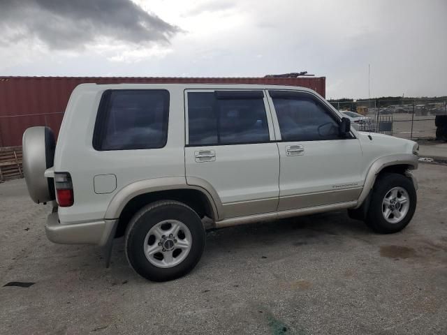 2001 Isuzu Trooper S