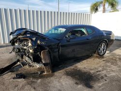 Carros salvage para piezas a la venta en subasta: 2023 Dodge Challenger SXT