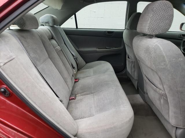 2004 Toyota Camry LE