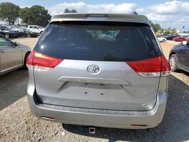 2011 Toyota Sienna XLE