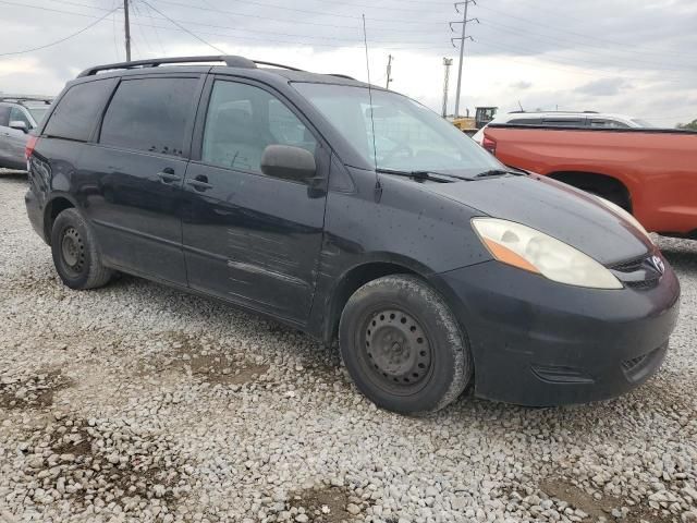 2010 Toyota Sienna CE