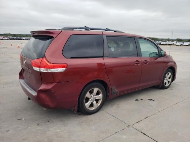 2011 Toyota Sienna LE